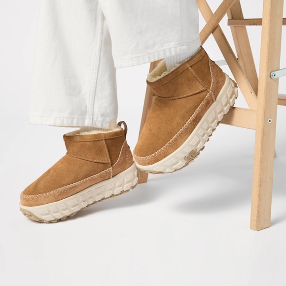 NWOB $190 Original UGG Venture Daze Ultra Mini Boots Chestnut Brown Suede - Picture 2 of 13